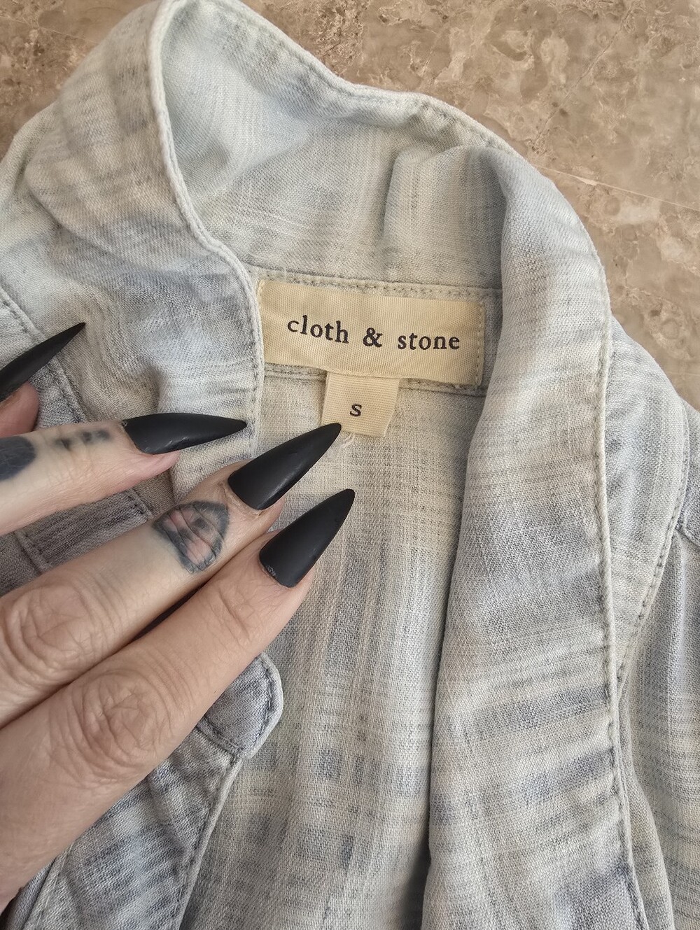 Cloth And Stone Washed Button Up Size Small - Picture 5 of 5
